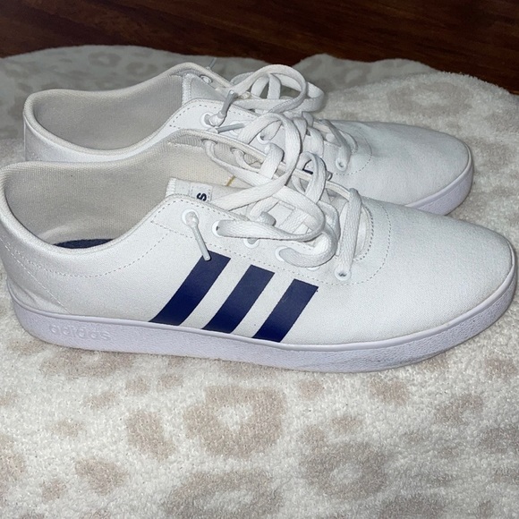 Men’s Adidas - Picture 1 of 6